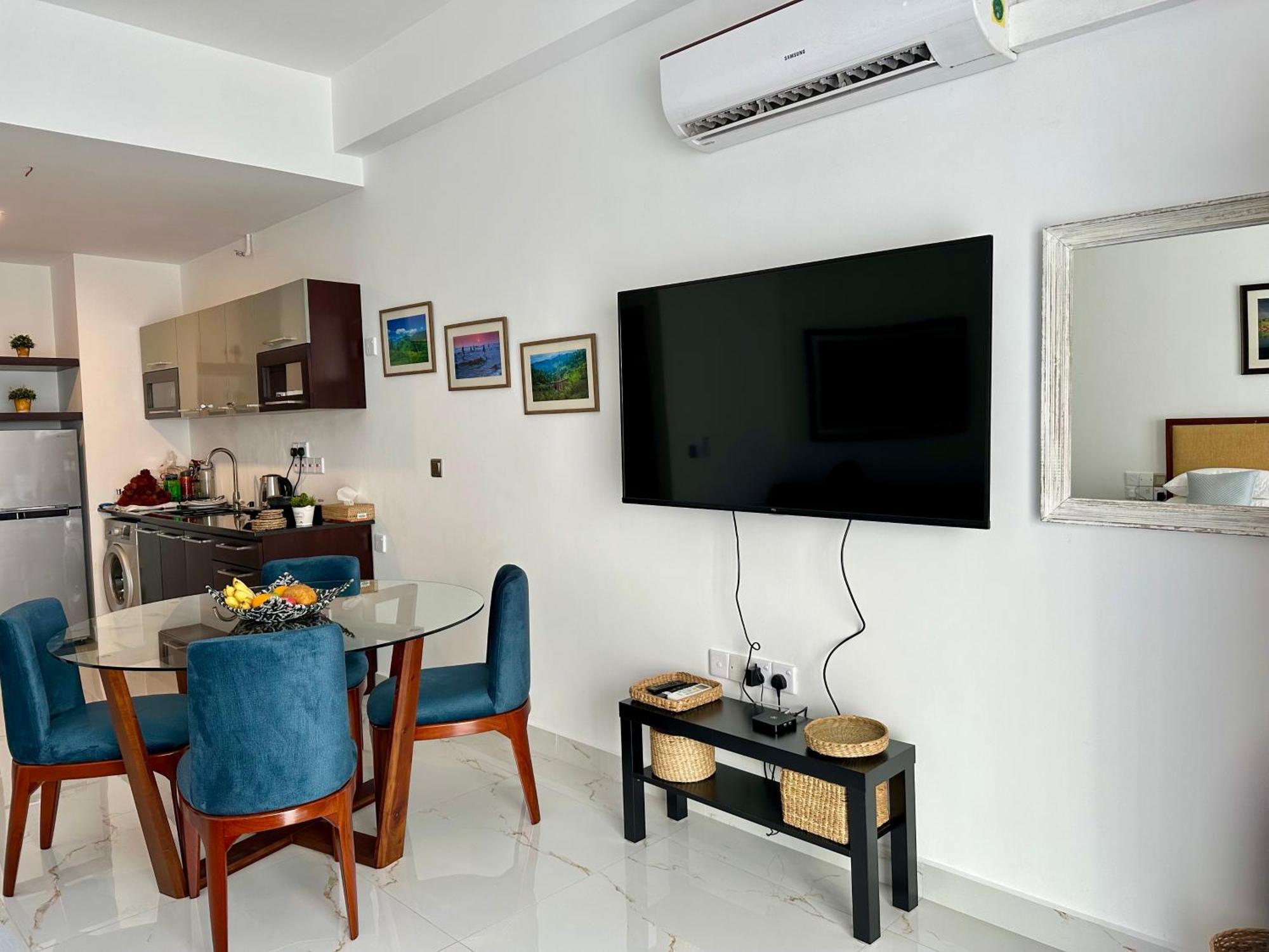Ocean Breeze Hotel Residencies Britlanka Apartments ネゴンボ エクステリア 写真