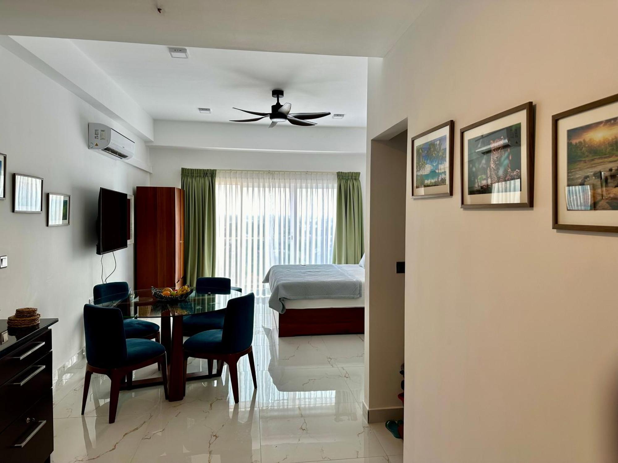 Ocean Breeze Hotel Residencies Britlanka Apartments ネゴンボ エクステリア 写真