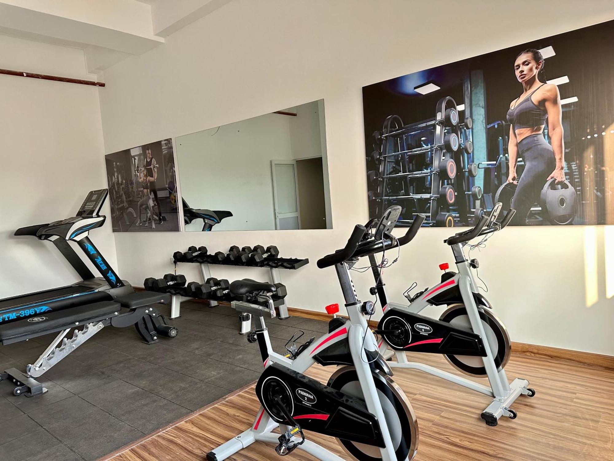 Ocean Breeze Hotel Residencies Britlanka Apartments ネゴンボ エクステリア 写真