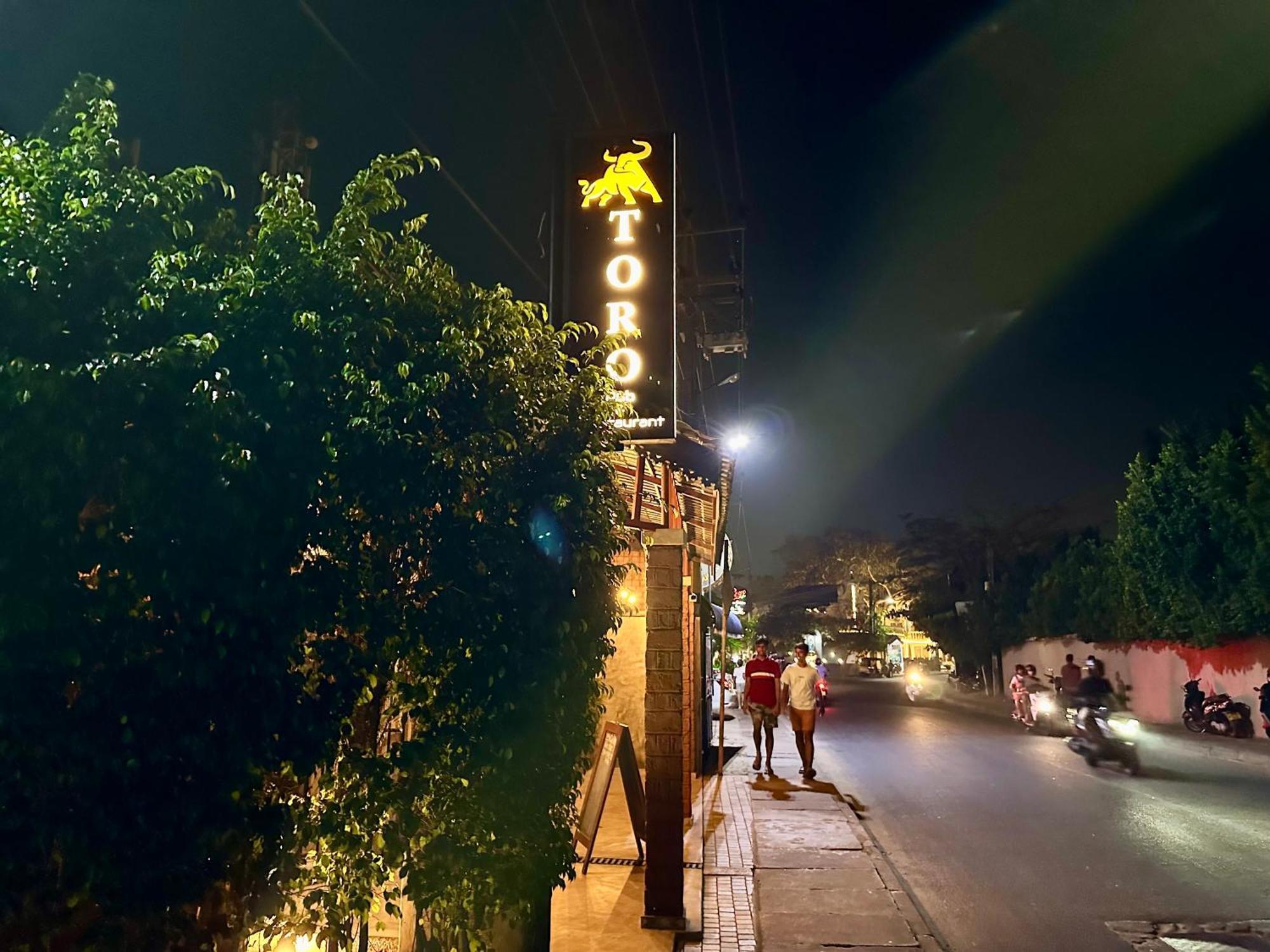 Ocean Breeze Hotel Residencies Britlanka Apartments ネゴンボ エクステリア 写真